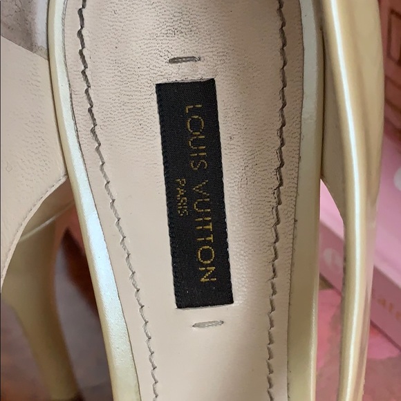 Shoes - Picture 5 of 13